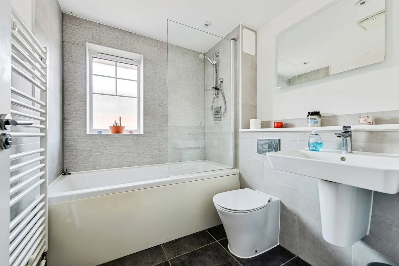 Ampthill Way, Faringdon, Oxfordshire, SN7, photo 2