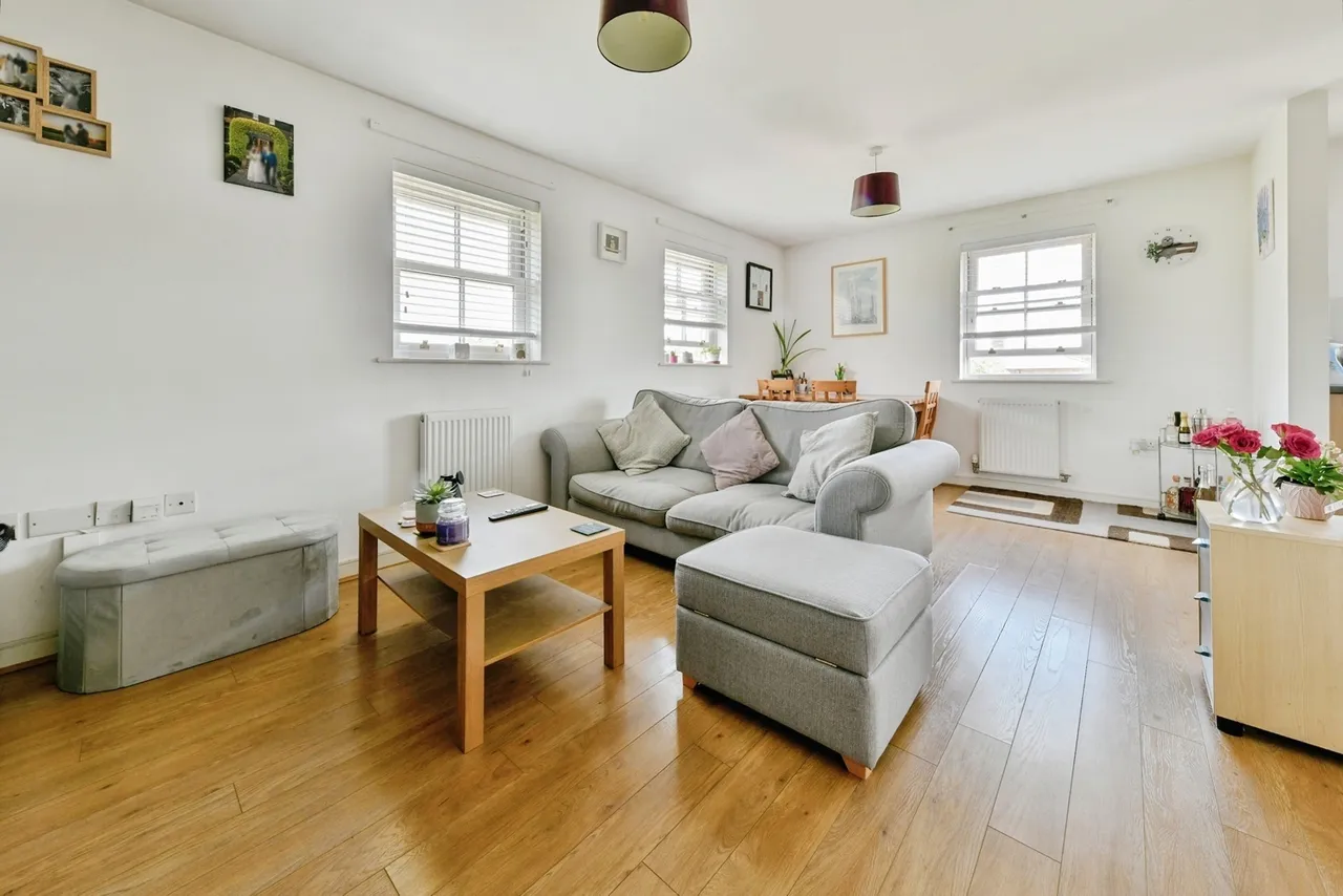 North Road, Hertford, Hertfordshire, SG14, photo 2