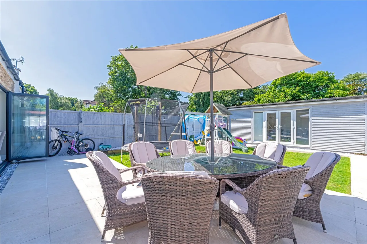 Coombe Road, Hampton, TW12 3PB, photo 10