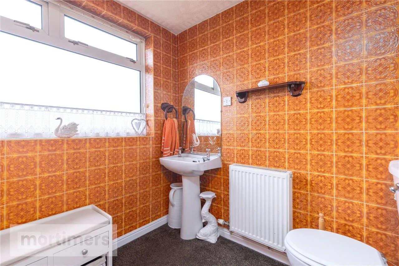 Moss Lane, Blackburn, BB1, photo 17