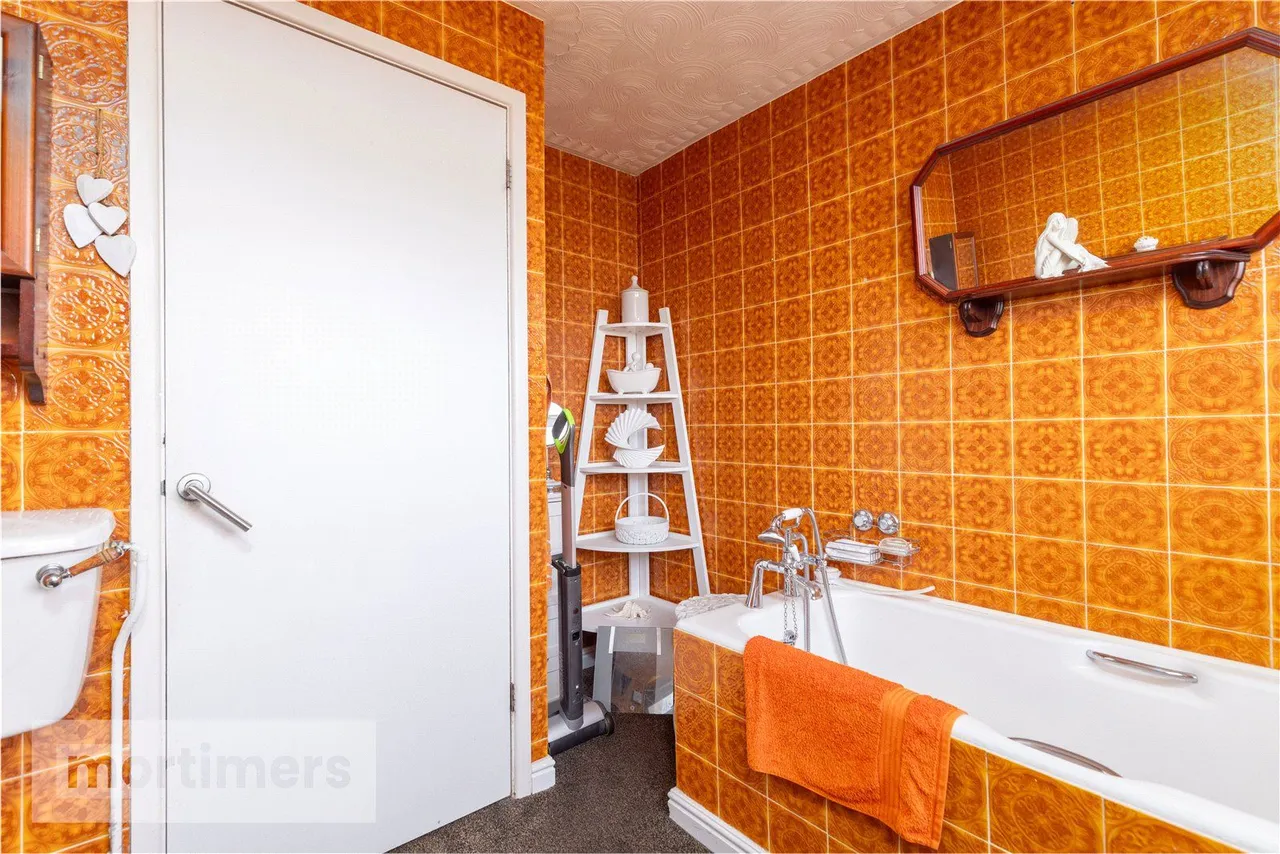 Moss Lane, Blackburn, BB1, photo 18