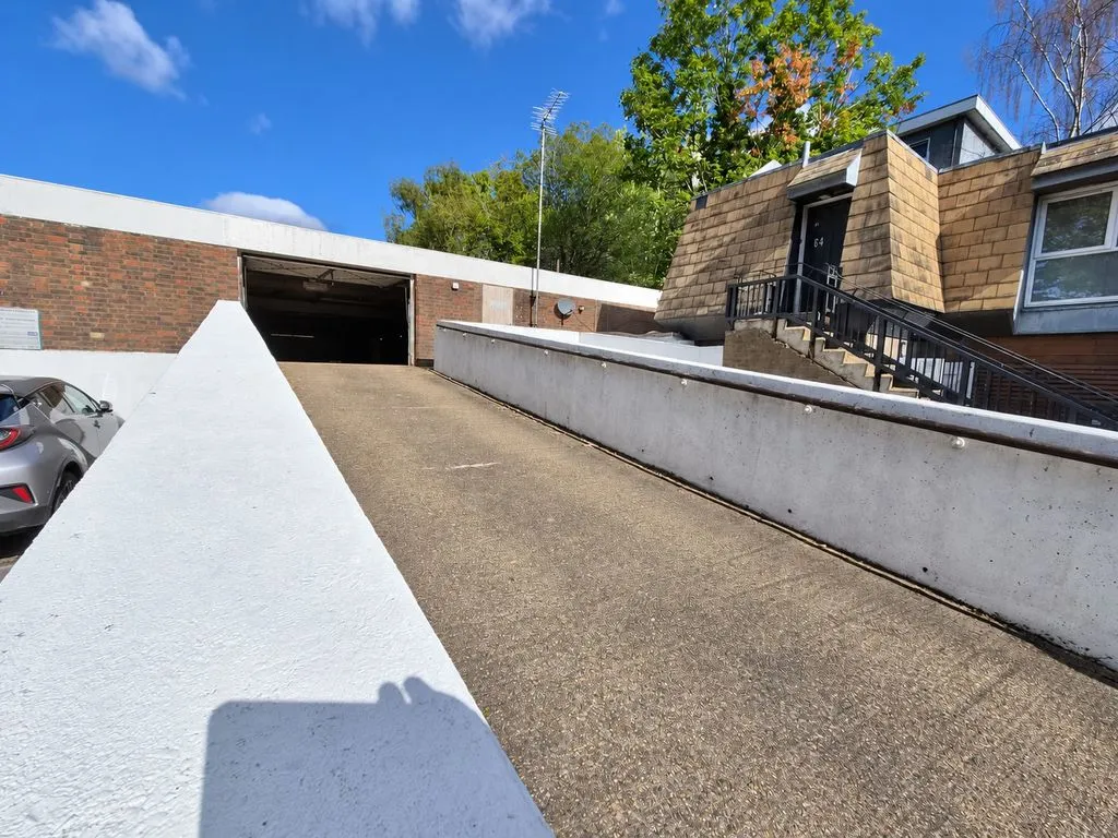 Lodge Close, Edgware, HA8, photo 20