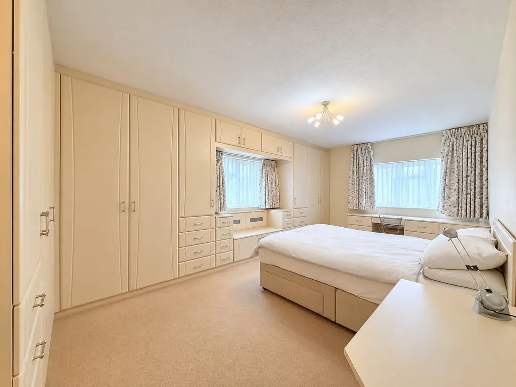 Lodge Close, Edgware, HA8, photo 12