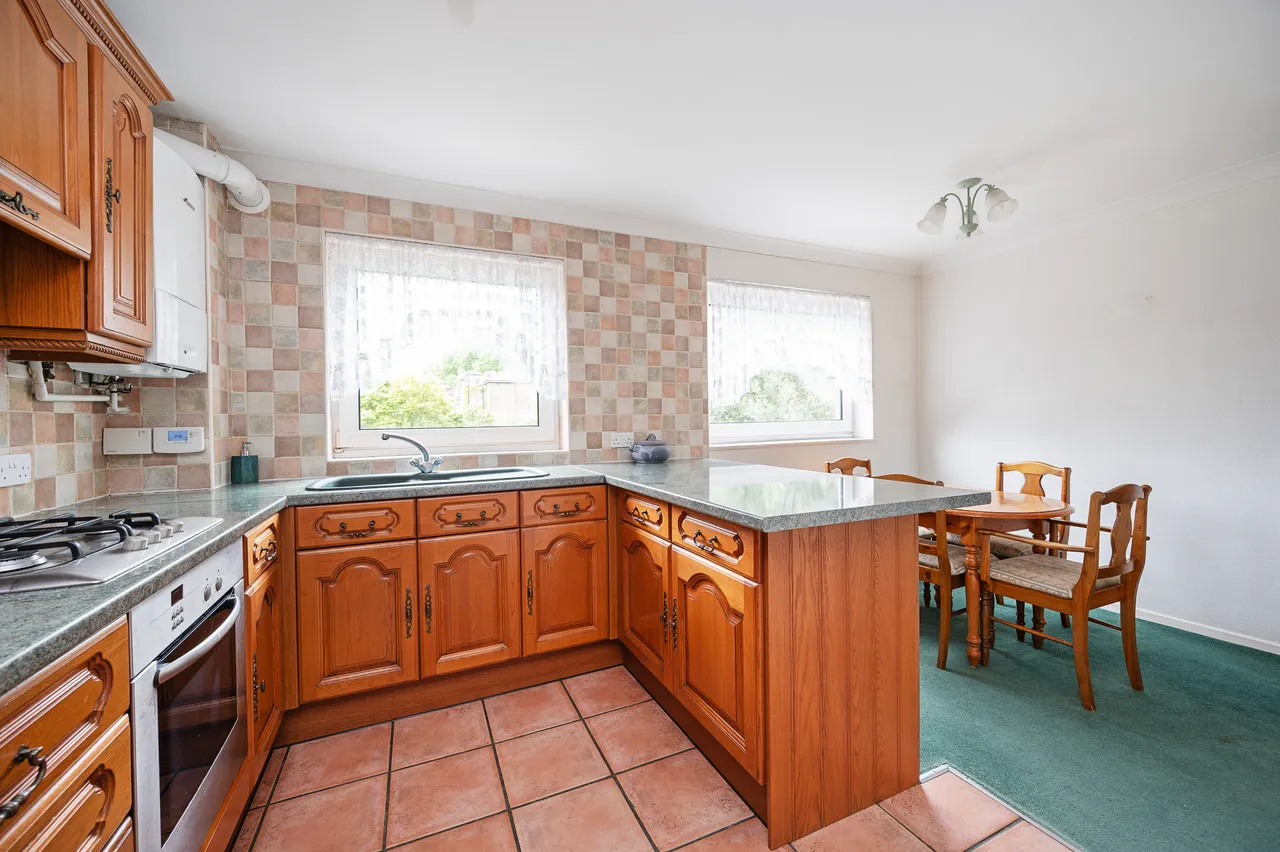 5 Danesdale Road, London, photo 11