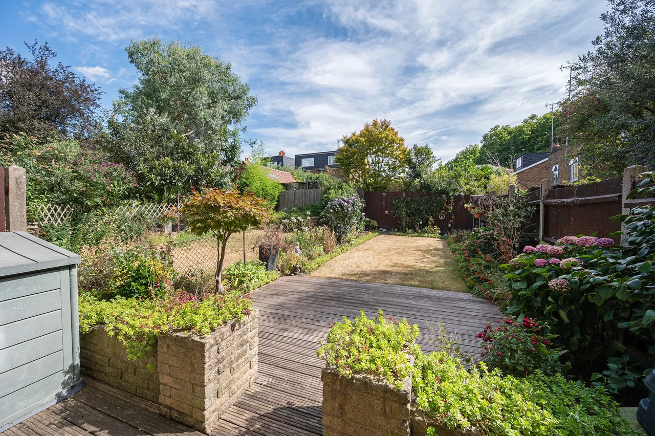 5 Danesdale Road, London, photo 5