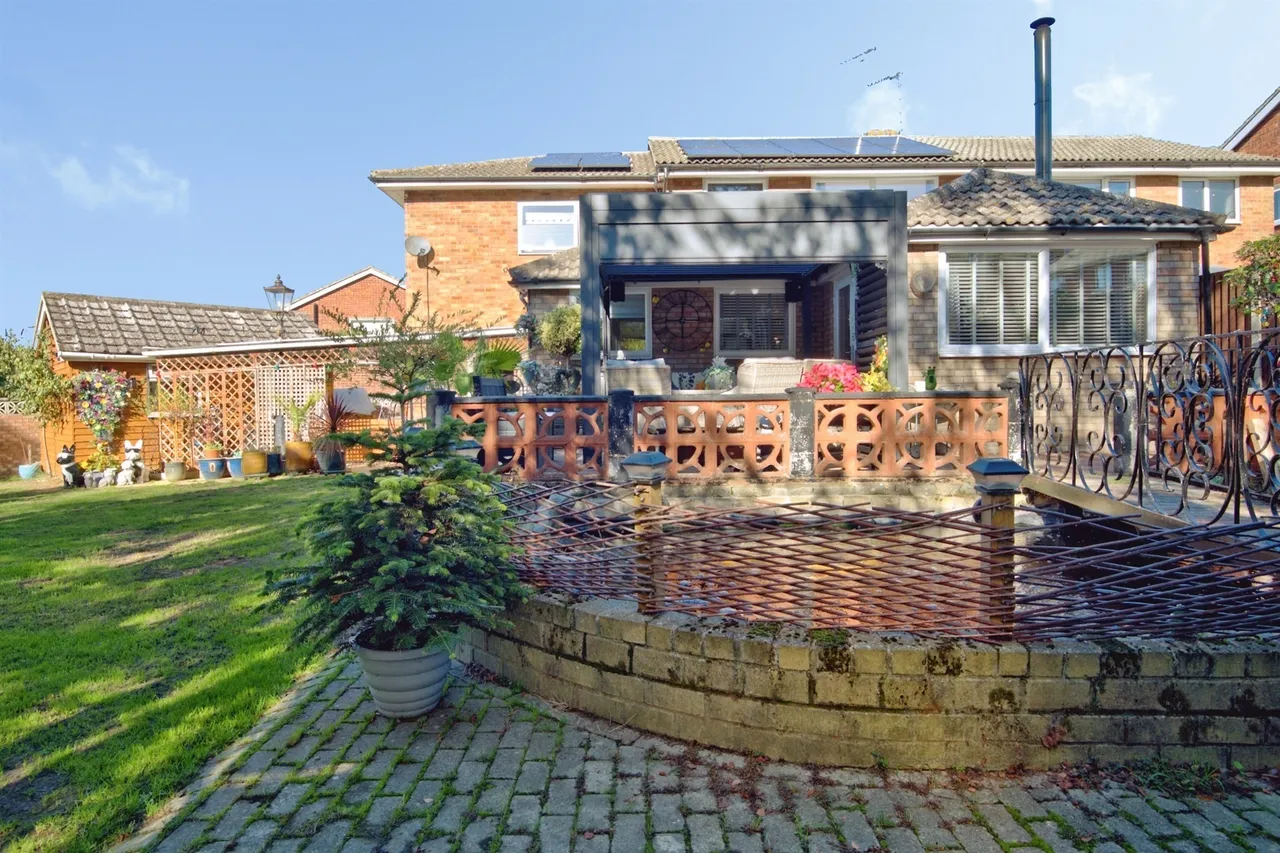 Romford Close, Colchester, CO4, photo 24