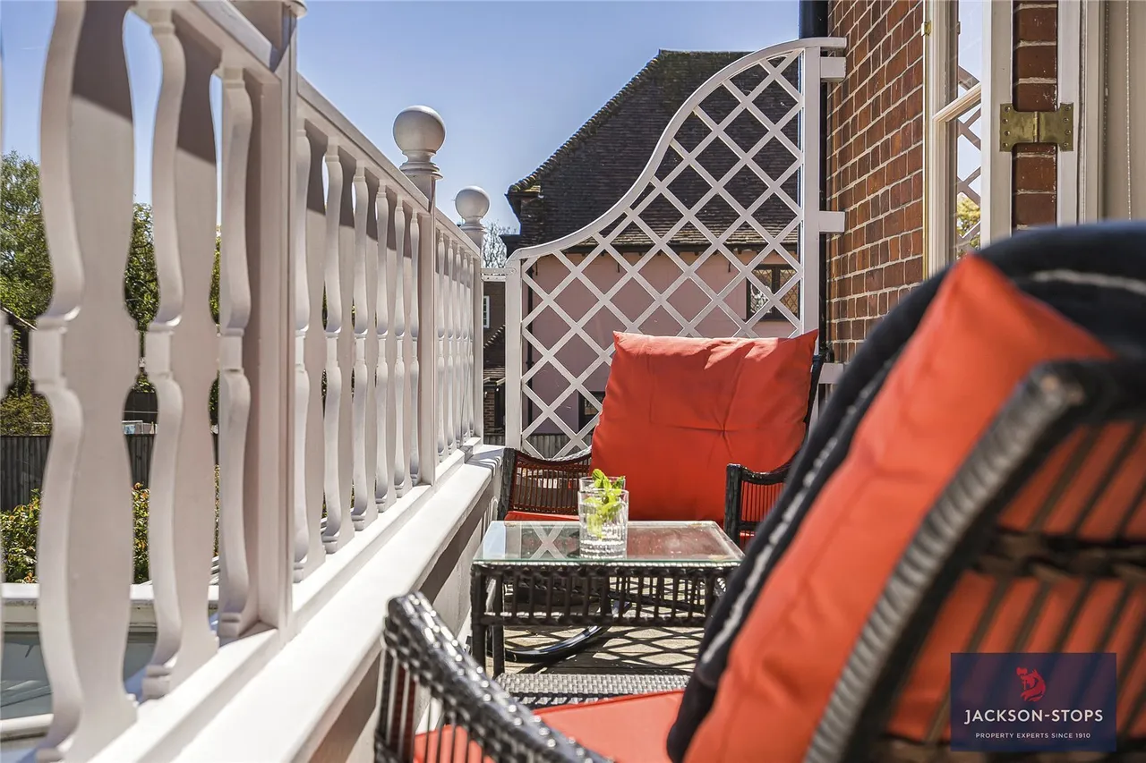 The Avenue, Newmarket, CB8, photo 11