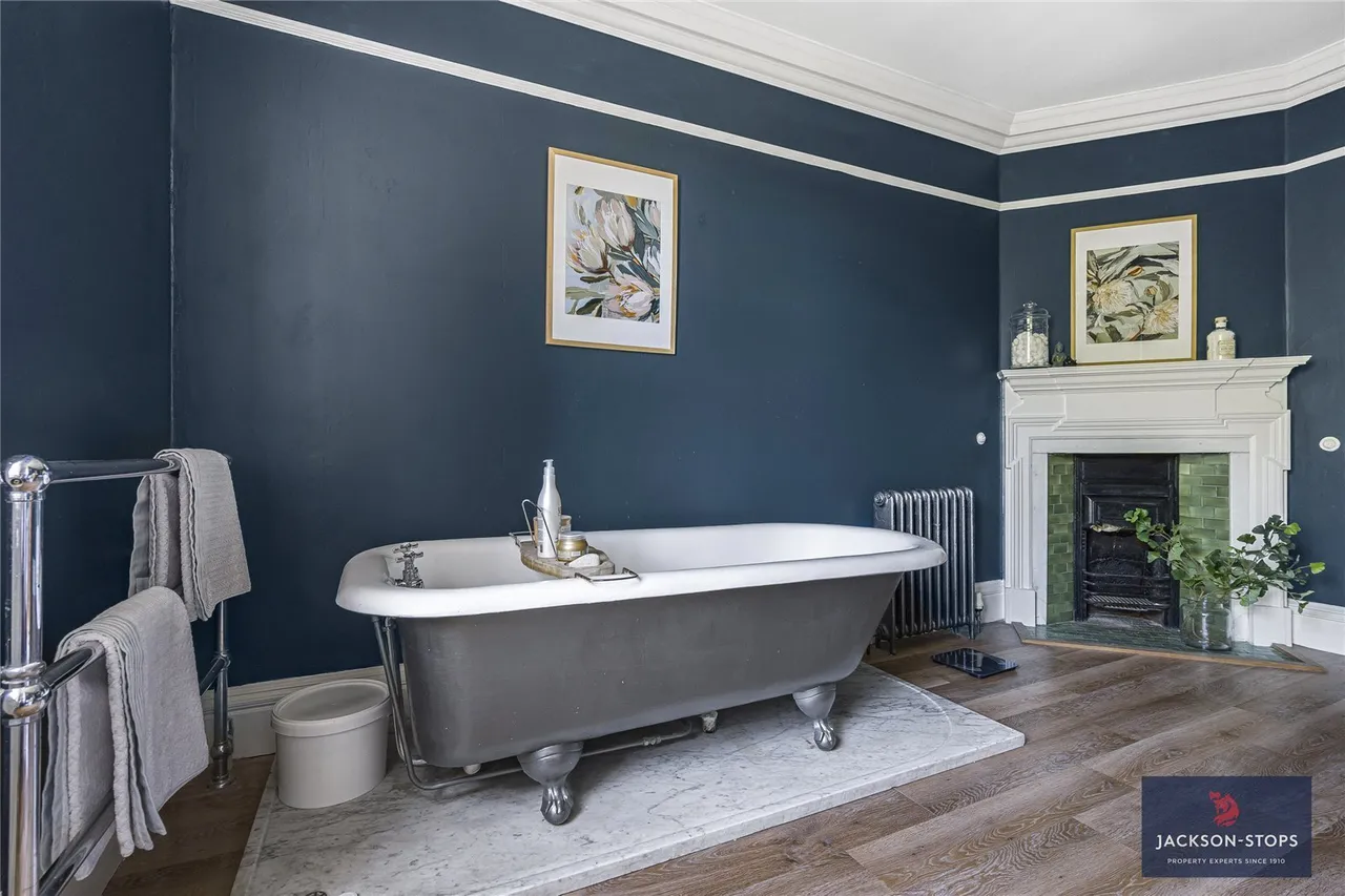 The Avenue, Newmarket, CB8, photo 26