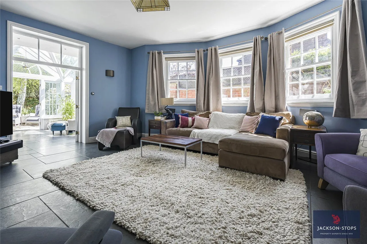 The Avenue, Newmarket, CB8, photo 16