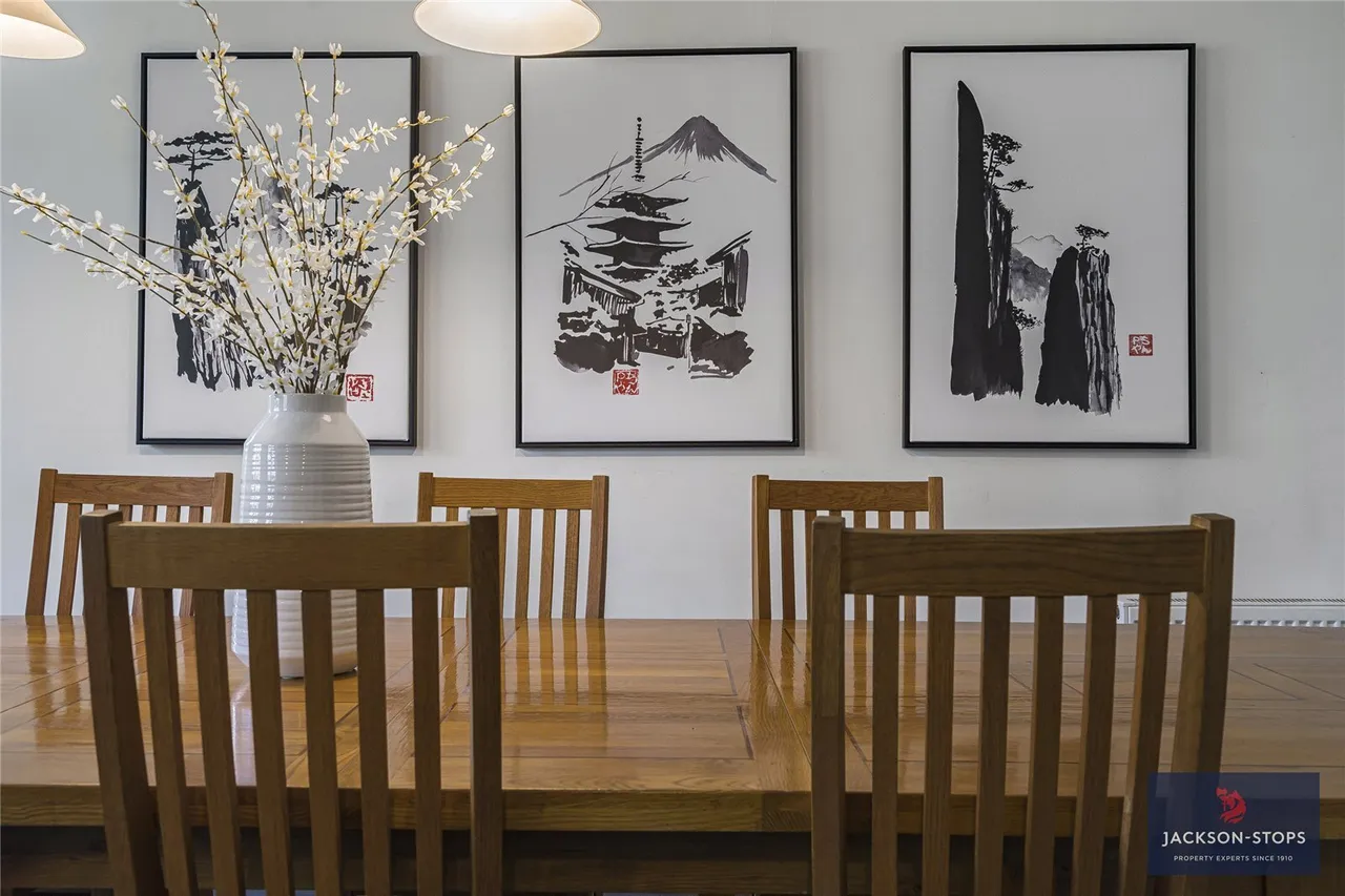 The Avenue, Newmarket, CB8, photo 19