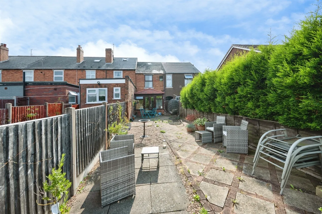Grosvenor Road, DUDLEY, photo 12