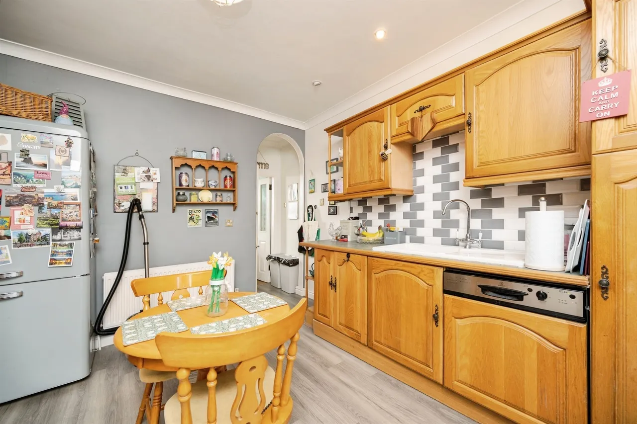 Grosvenor Road, DUDLEY, photo 9