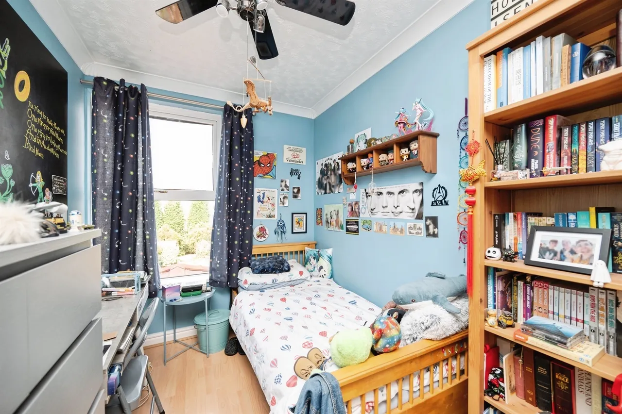 Grosvenor Road, DUDLEY, photo 5