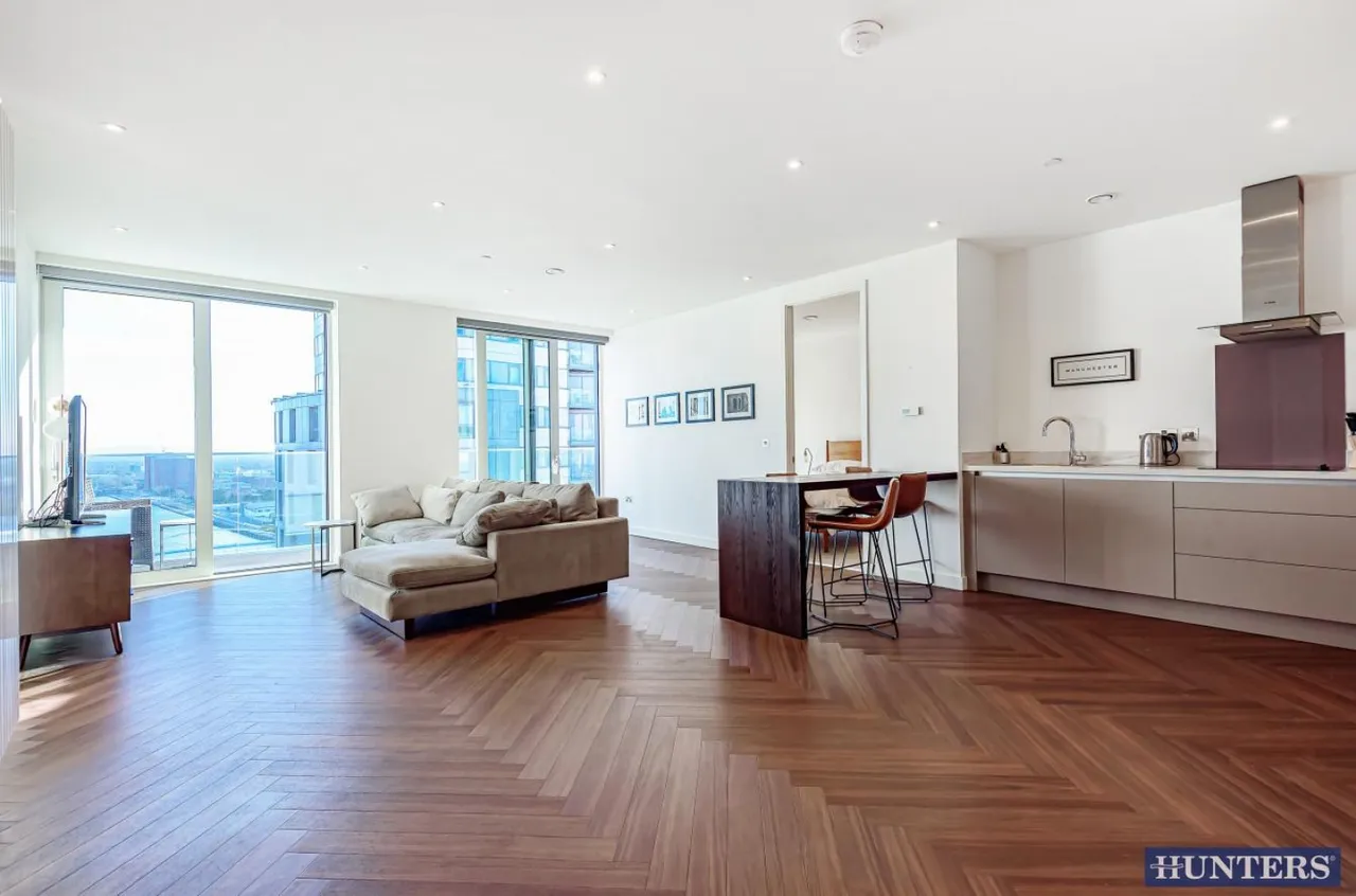 2 bed flat for sale, Lightbox, Salford, M50