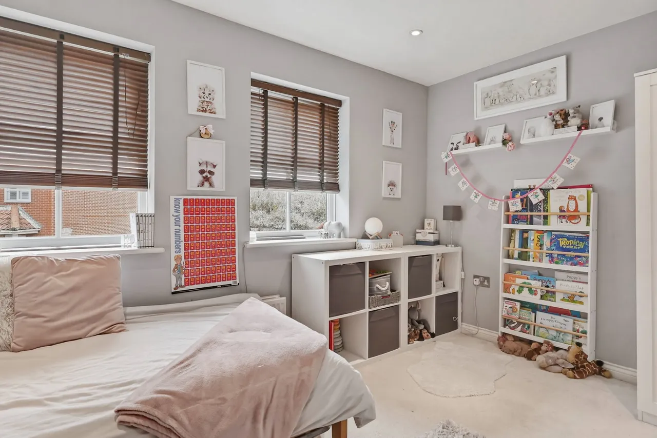 Annett Close, Wickford, SS12, photo 14