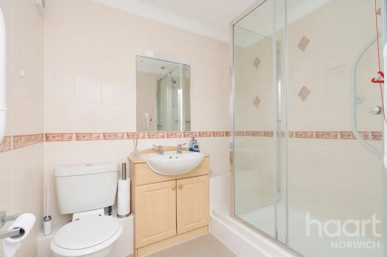 Earlham Road, Norwich, NR2, photo 6