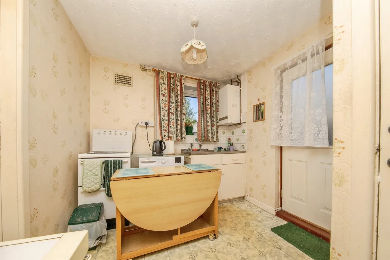 Mary Warner Road, Ardleigh, Colchester, photo 6
