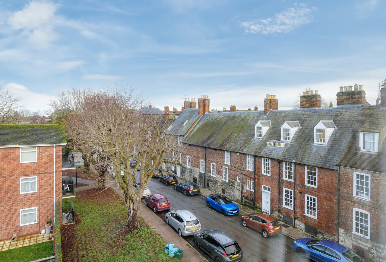 St. Marys Square, Gloucester, GL1 2QT, photo 8