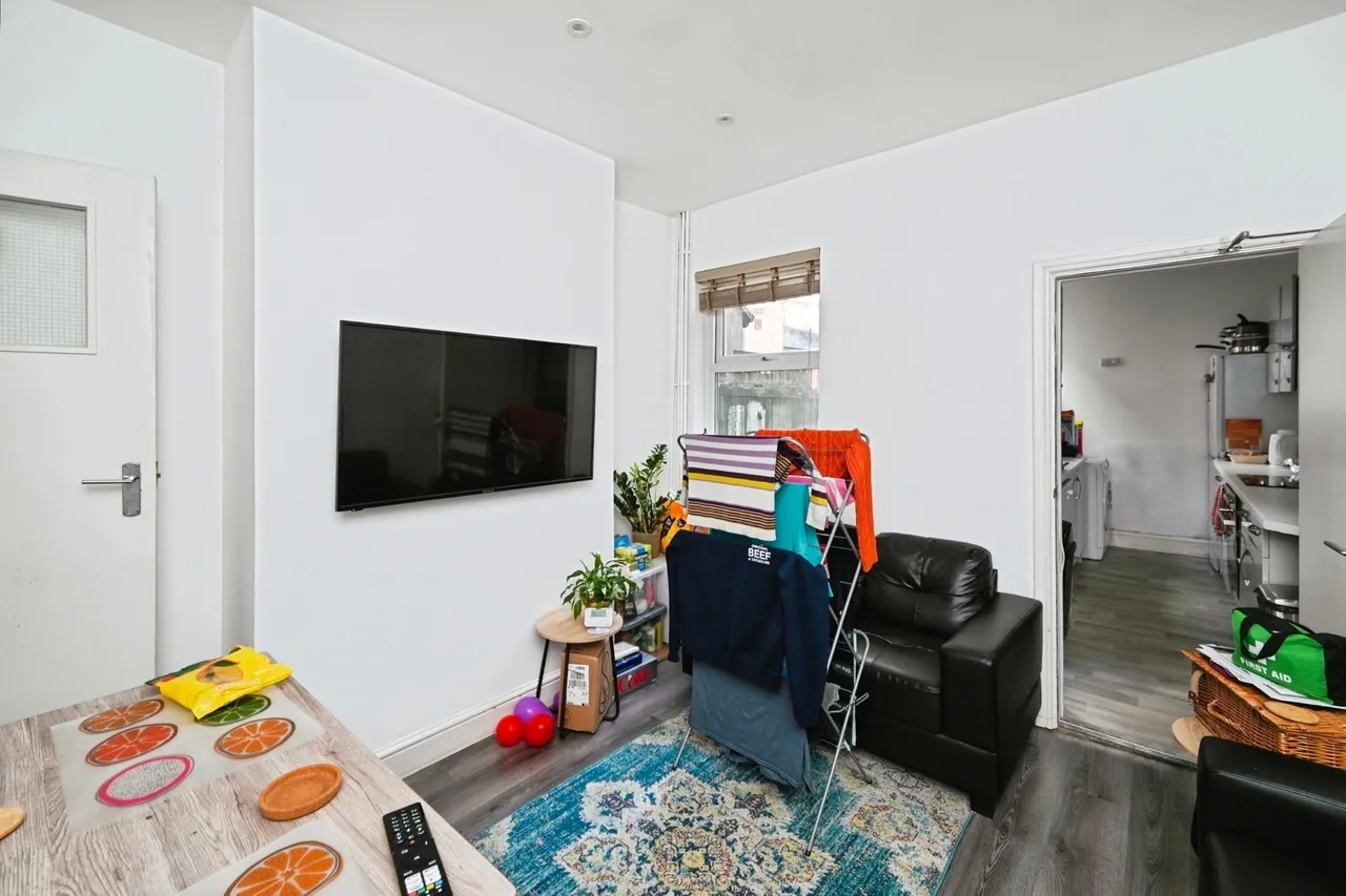 Lower Road, Beeston, Nottingham, Nottinghamshire, NG9, photo 7