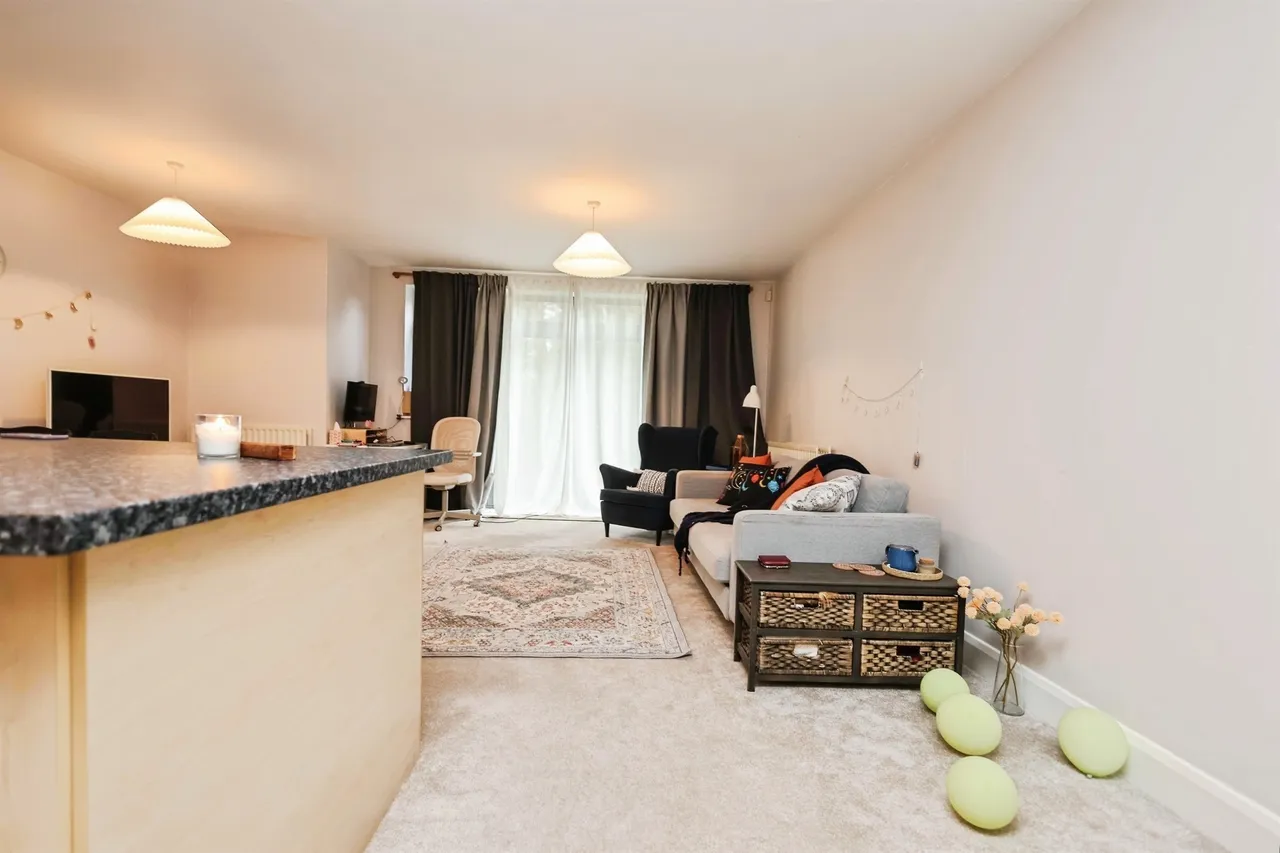 Woodbrooke Grove, Northfield, B31, photo 6