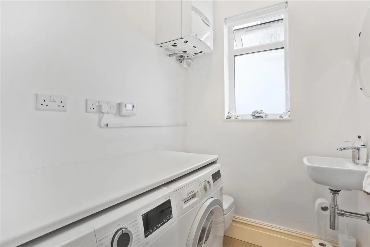 Grosvenor Avenue, Carshalton, SM5 3EW, photo 9