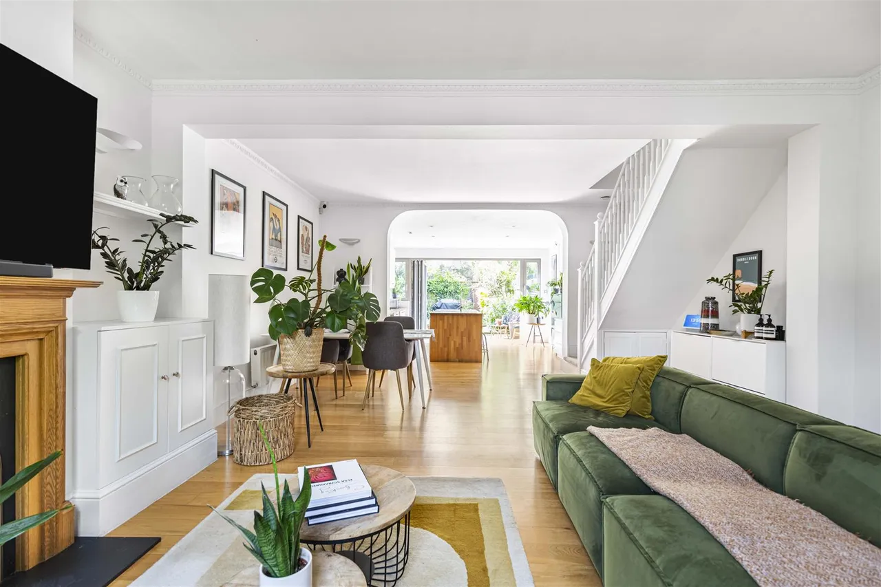 Victoria Road, Mortlake, SW14, photo 5