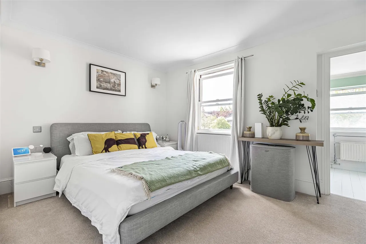 Victoria Road, Mortlake, SW14, photo 4