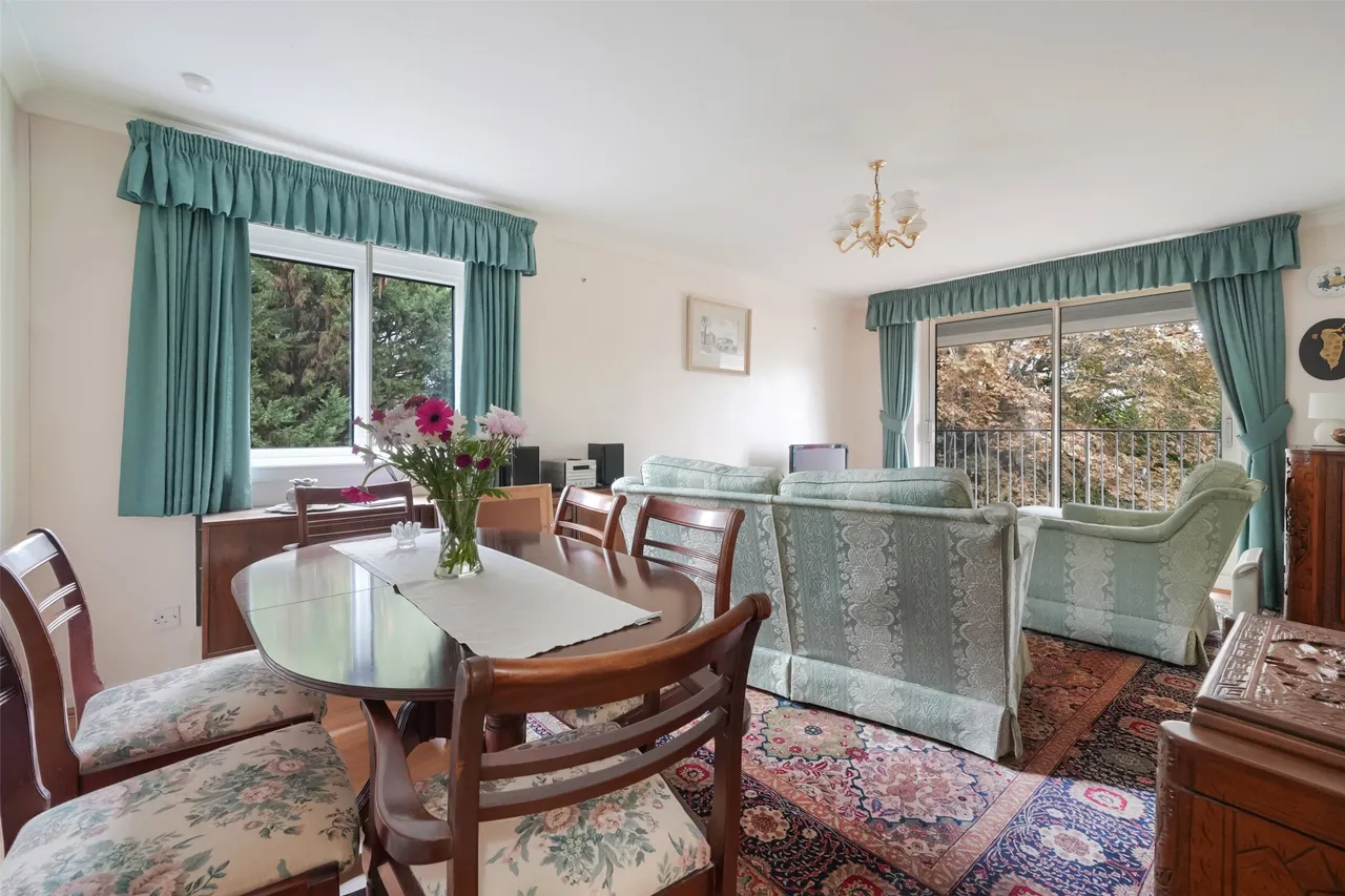 Somers Close, Reigate, RH2, photo 6