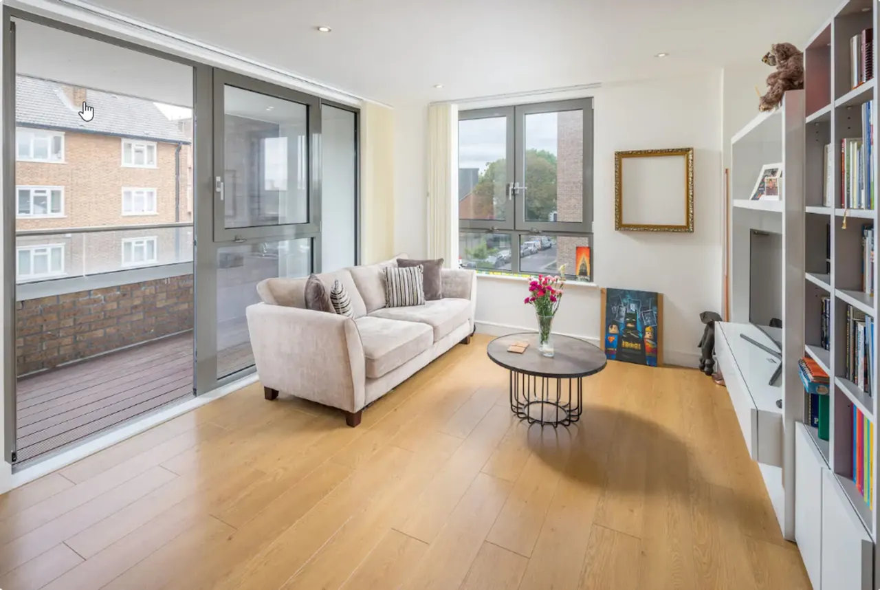 48 Chamberlain Court, Silwood Street, London, photo 3