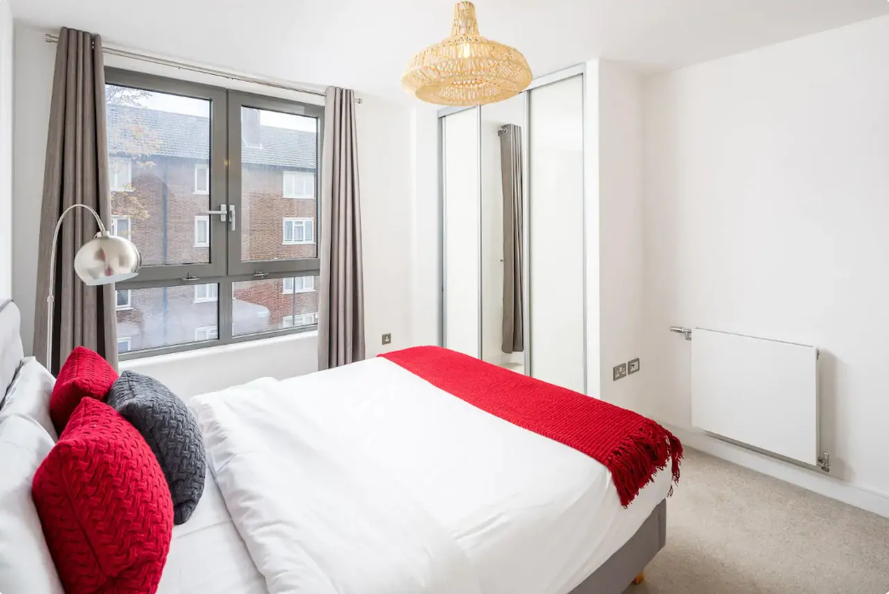 48 Chamberlain Court, Silwood Street, London, photo 5