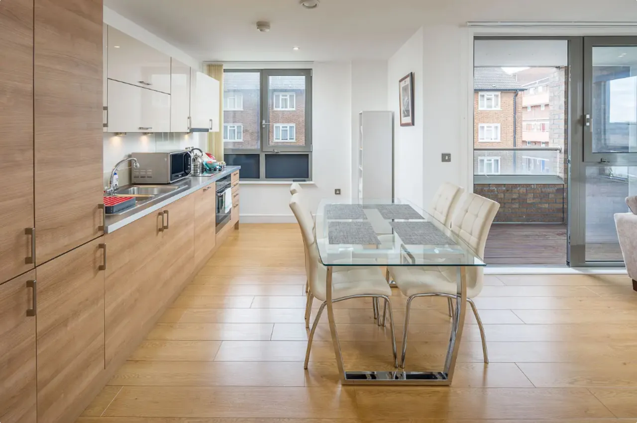 48 Chamberlain Court, Silwood Street, London, photo 9