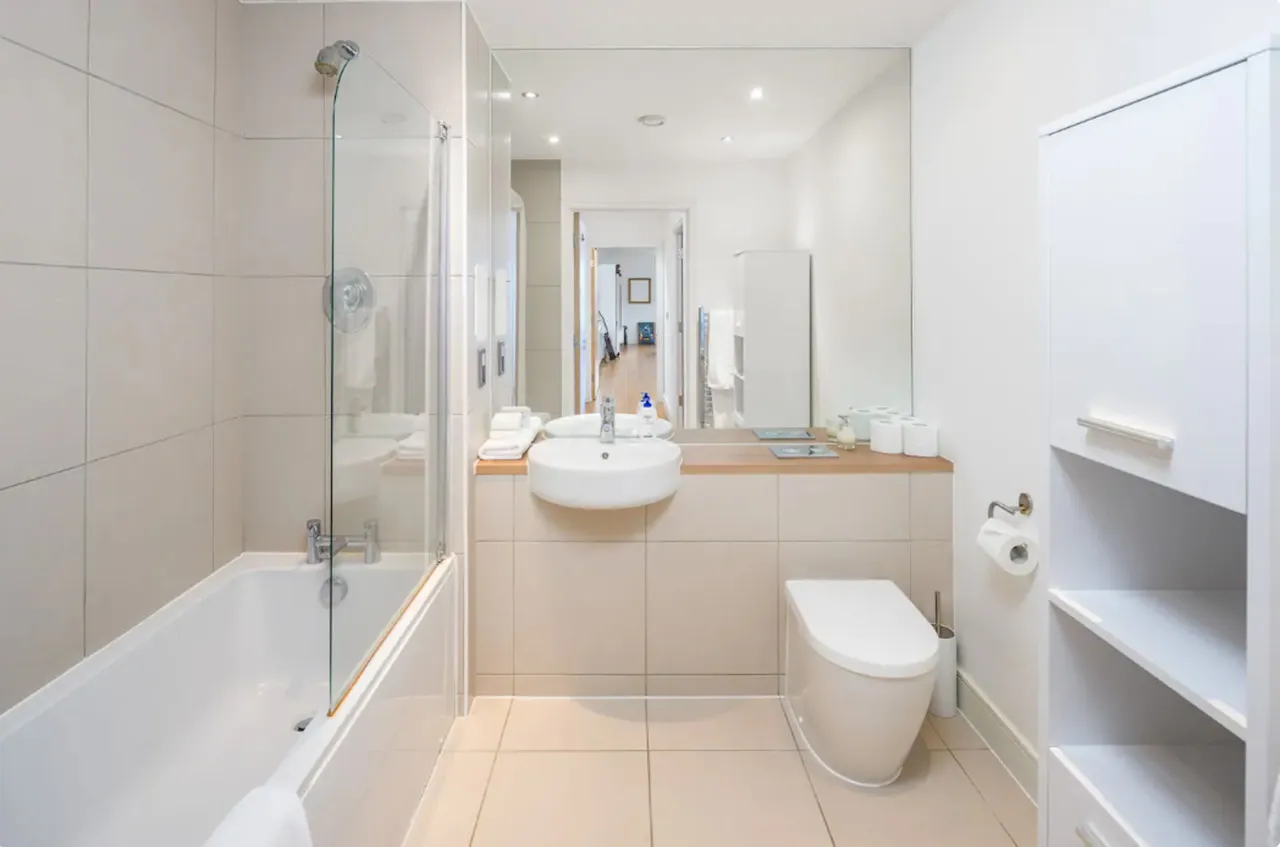 48 Chamberlain Court, Silwood Street, London, photo 4