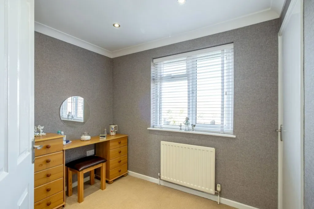 Southwell Close, East Leake, LE12, photo 11