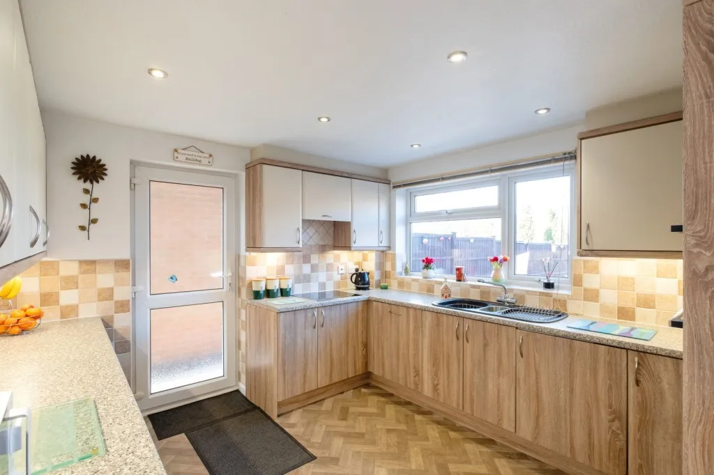 Southwell Close, East Leake, LE12, photo 3