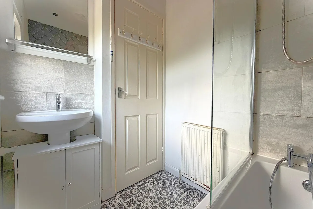 Sculthorpe Road, Blakedown, photo 23