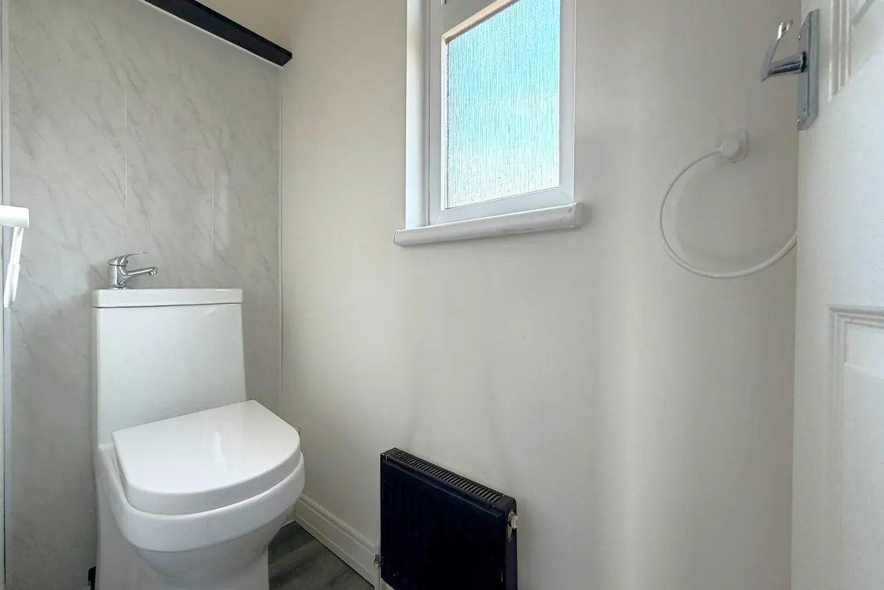 Sculthorpe Road, Blakedown, photo 14