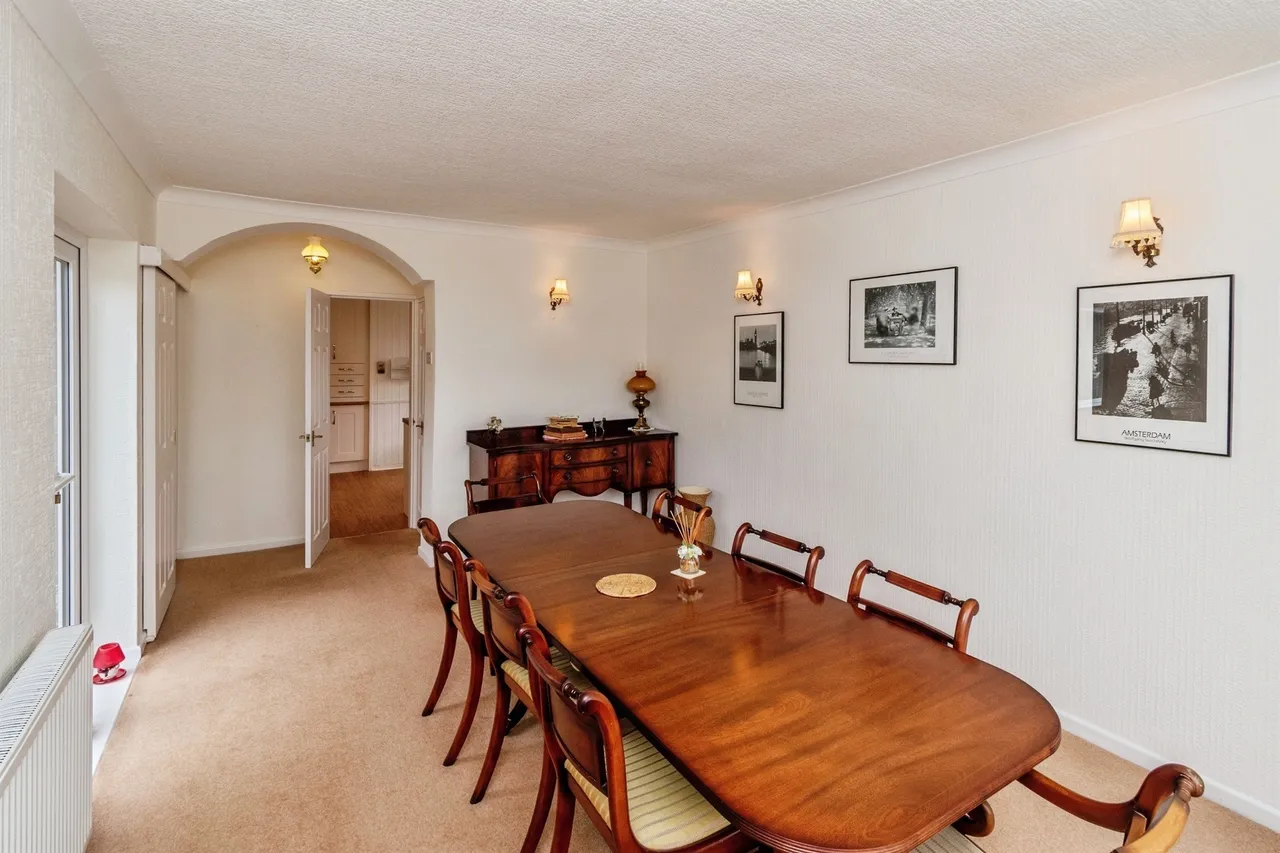 Longford Road, Cannock, photo 5
