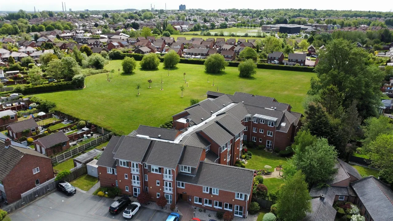 1 bed flat for sale, Kiln Lane, Eccleston, WA10
