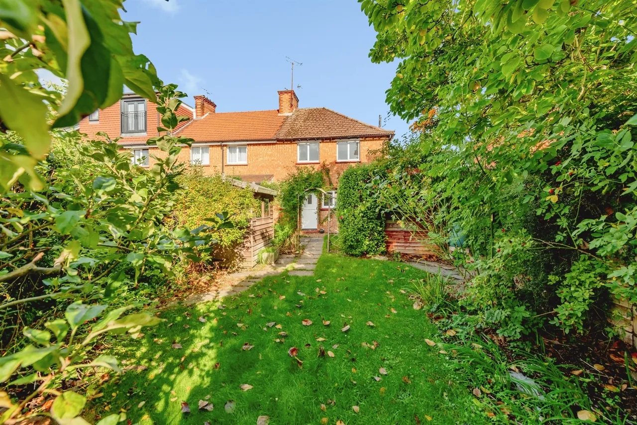 Ifield Road, Crawley, RH11, photo 11