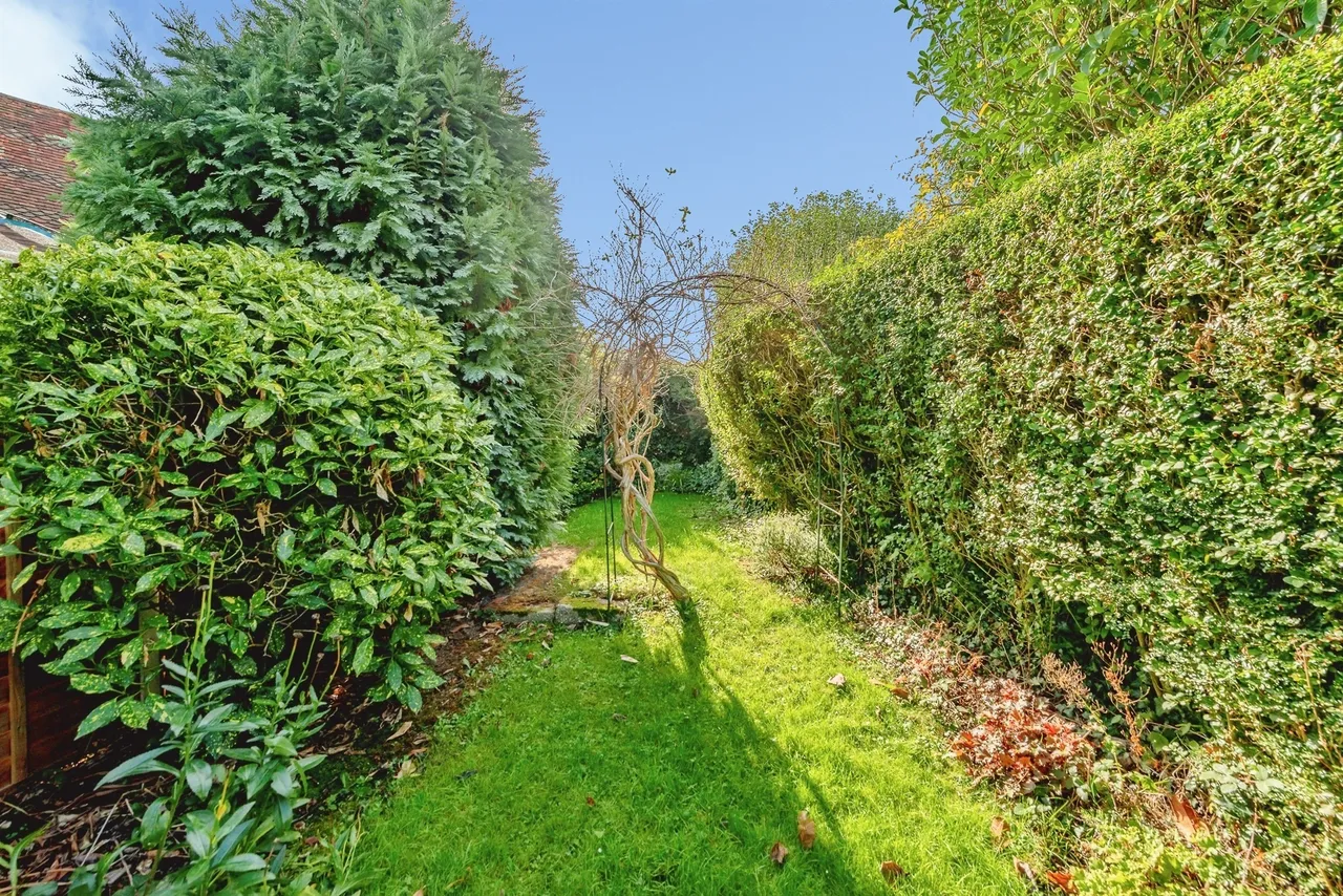 Ifield Road, Crawley, RH11, photo 12