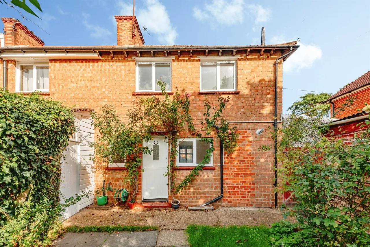 Ifield Road, Crawley, RH11, photo 14