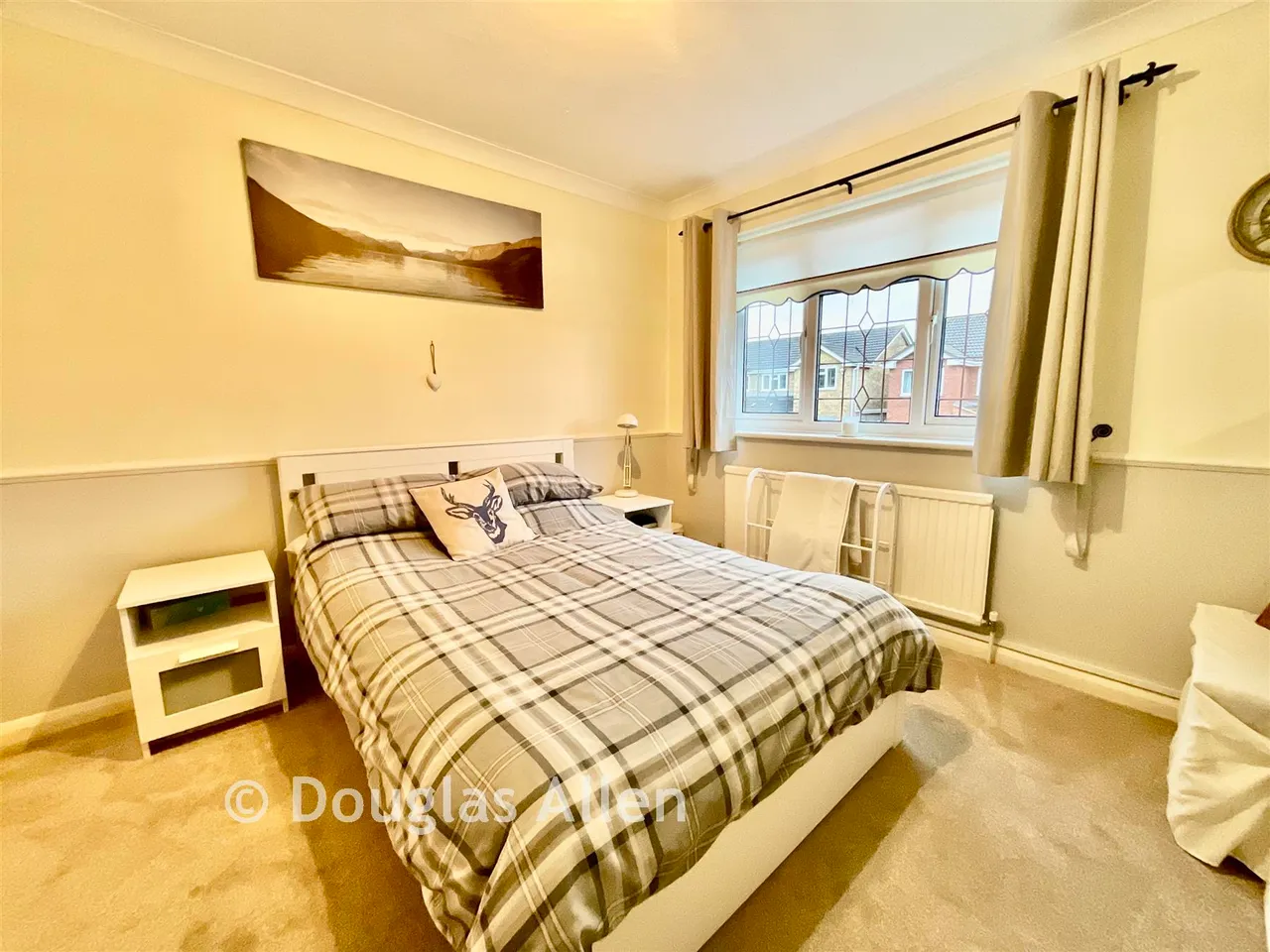 Ilfracombe Crescent, Hornchurch, RM12, photo 3