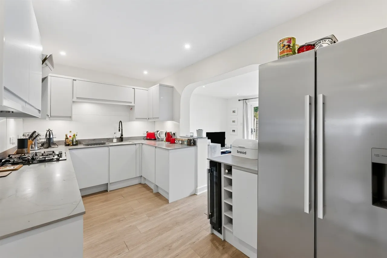 Lindsay Road, Worcester Park, KT4, photo 2