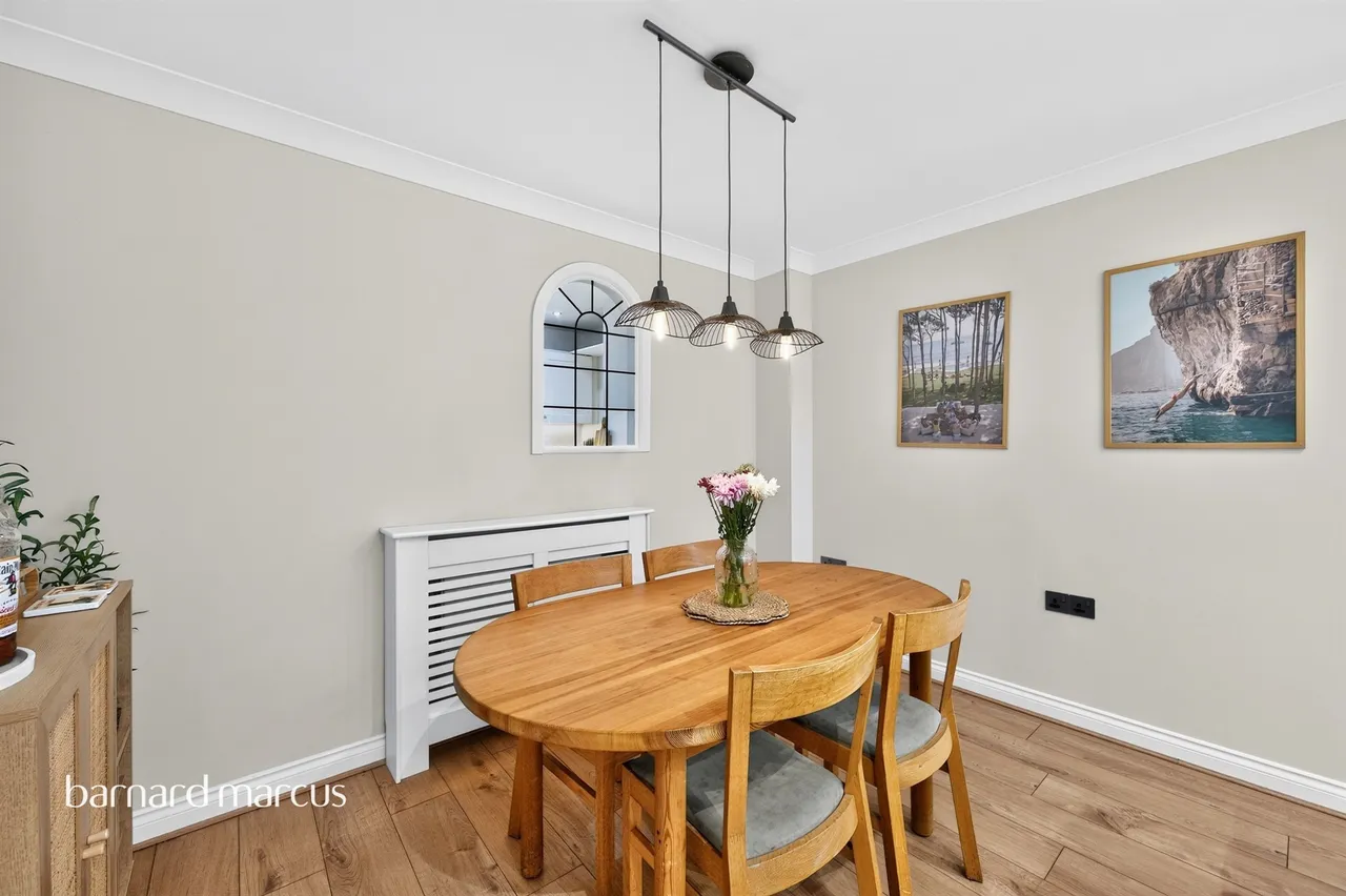 Babylon Lane, Lower Kingswood, Tadworth, photo 6