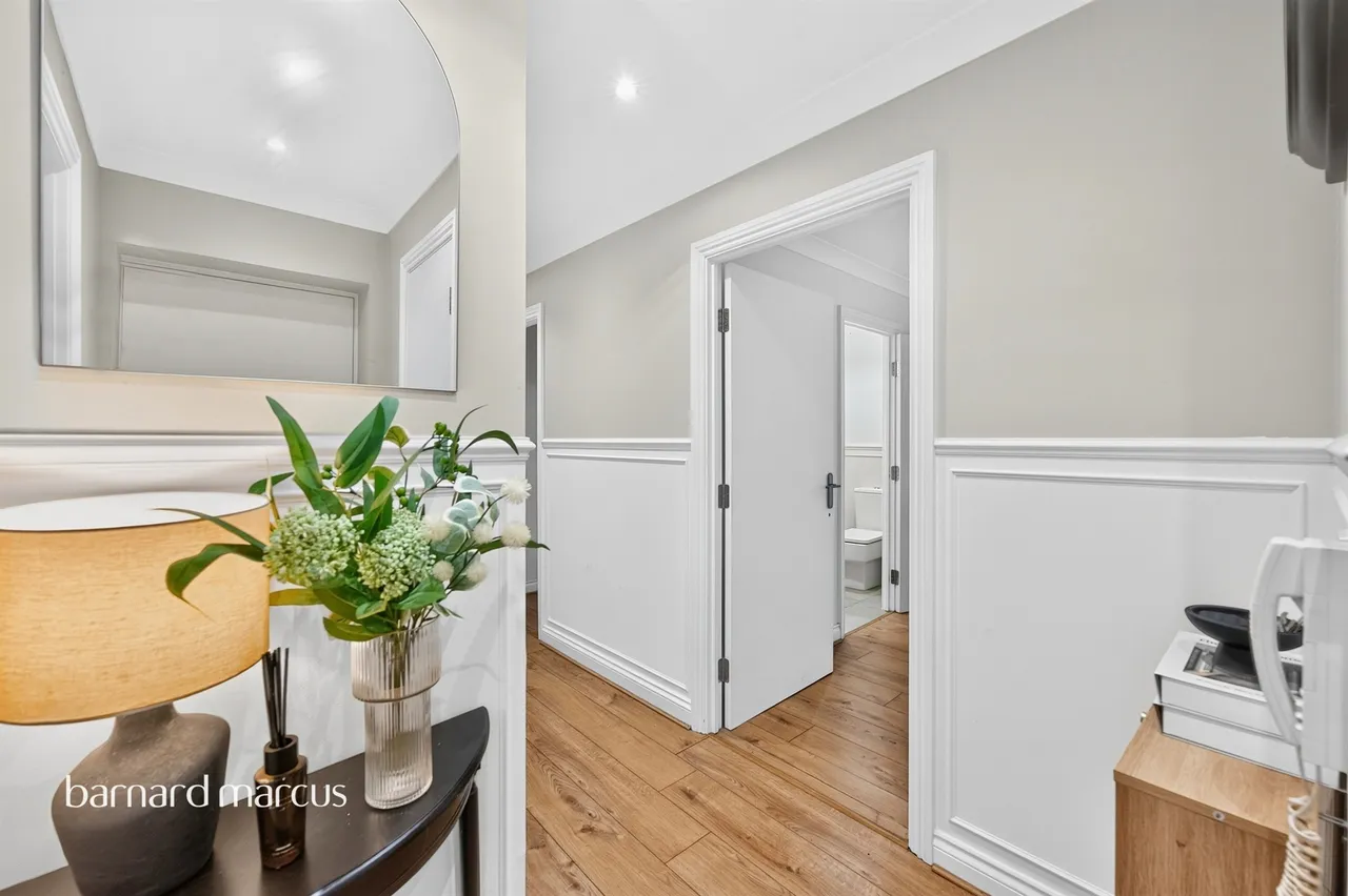Babylon Lane, Lower Kingswood, Tadworth, photo 9