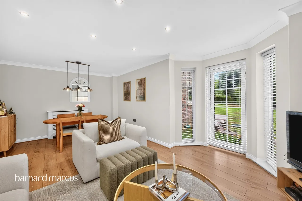 Babylon Lane, Lower Kingswood, Tadworth, photo 5