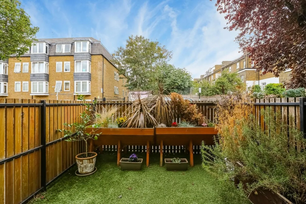 Denmark Road, London, SE5, photo 9