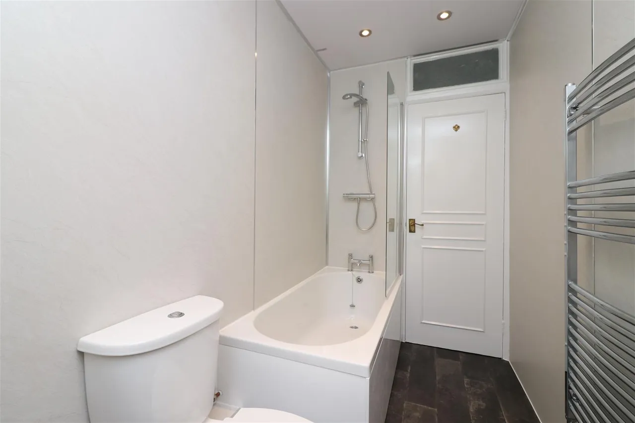 Lister Hill, Leeds, LS18, photo 9