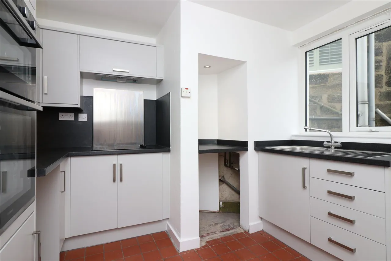 Lister Hill, Leeds, LS18, photo 7