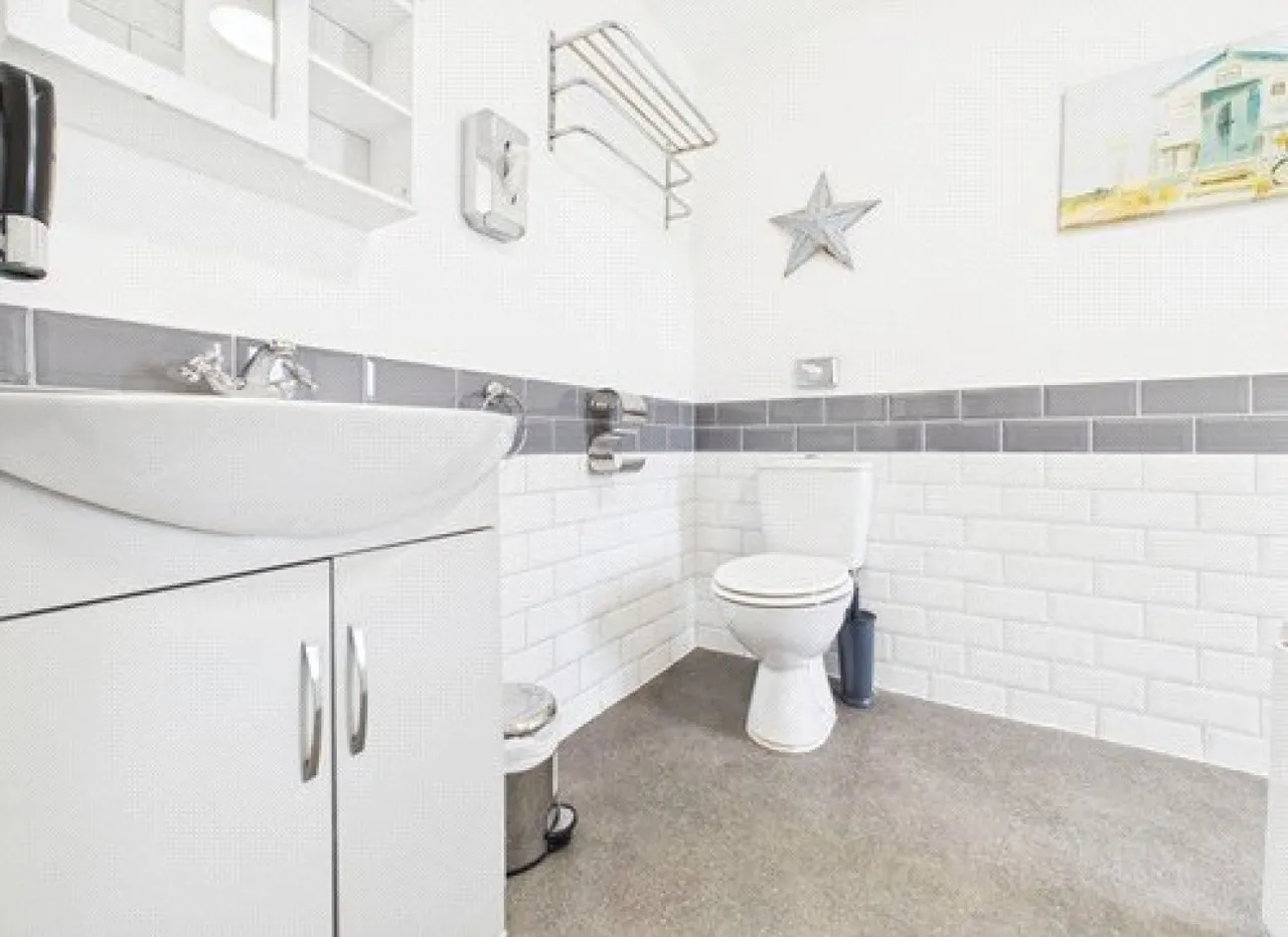 Beach Road, Weston-super-Mare, BS23, photo 36